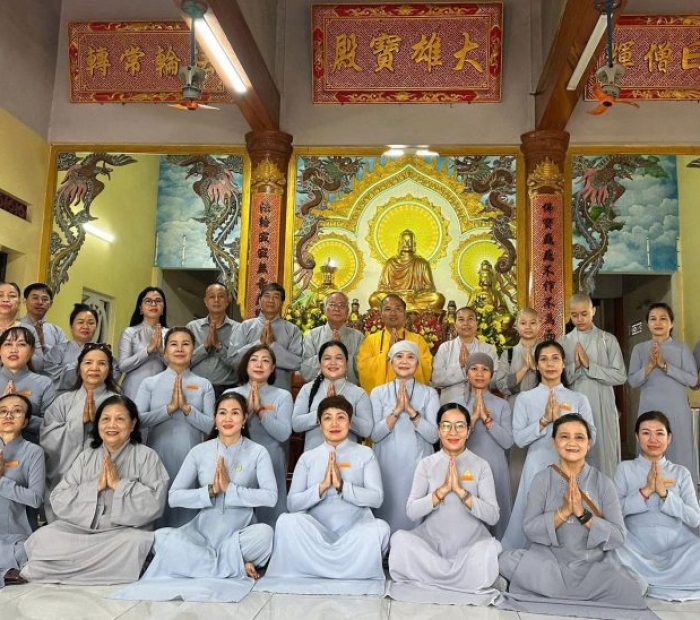 Phân Ban Cư Sĩ Phật Tử Đà Nẵng Cúng Dường An Cư Kiết Hạ Toàn Thành Phố